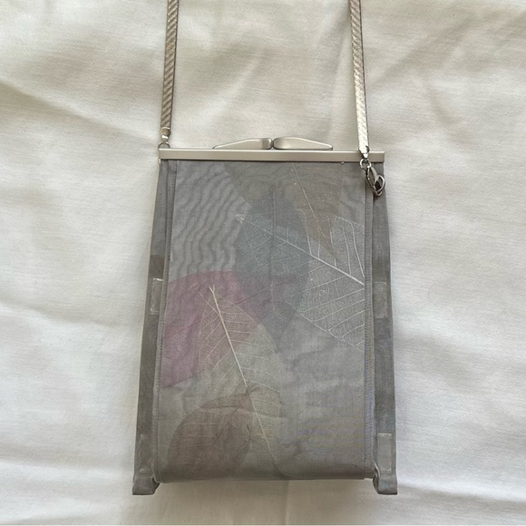 Bo’s Art Studio The Opera Collection Gray Leaf Pattern Evening Bag EUC - Picture 14 of 14